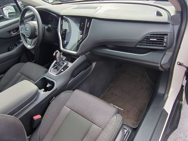 Used 2025 Subaru Outback Premium AWD/4WD image 37