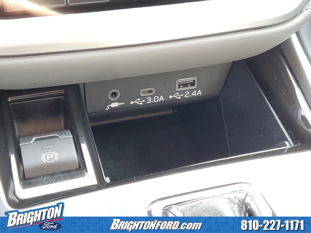 Used 2023 Subaru Outback Premium image 26