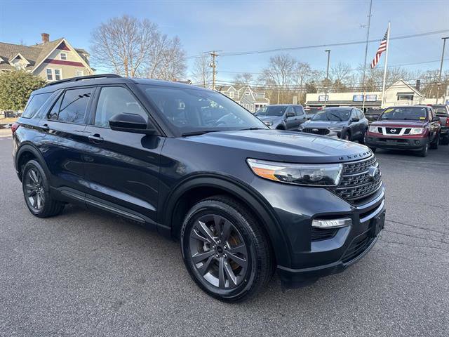 Certified 2022 Ford Explorer XLT w/ Equipment Group 202A image 11