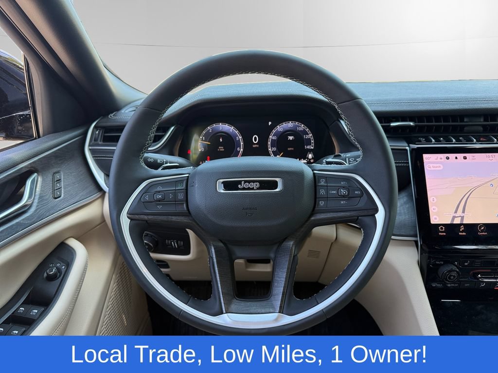 Used 2024 Jeep Grand Cherokee L Limited w/ Black Appearance Package RWD image 12