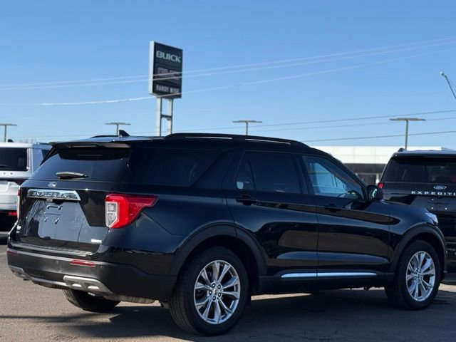 Certified 2020 Ford Explorer XLT w/ Equipment Group 202A image 8