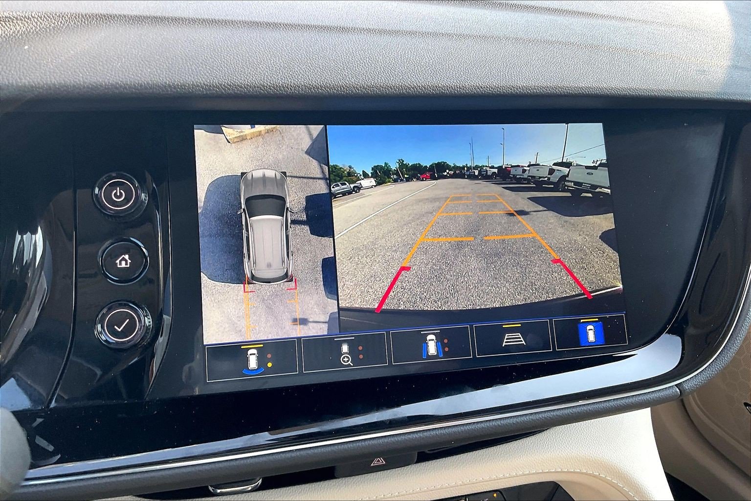 Used 2022 Buick Envision Avenir w/ Premium Seat Package FWD image 19