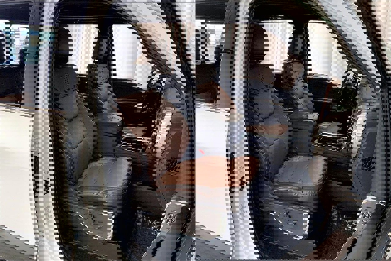 Certified 2025 Ford F350 King Ranch image 10