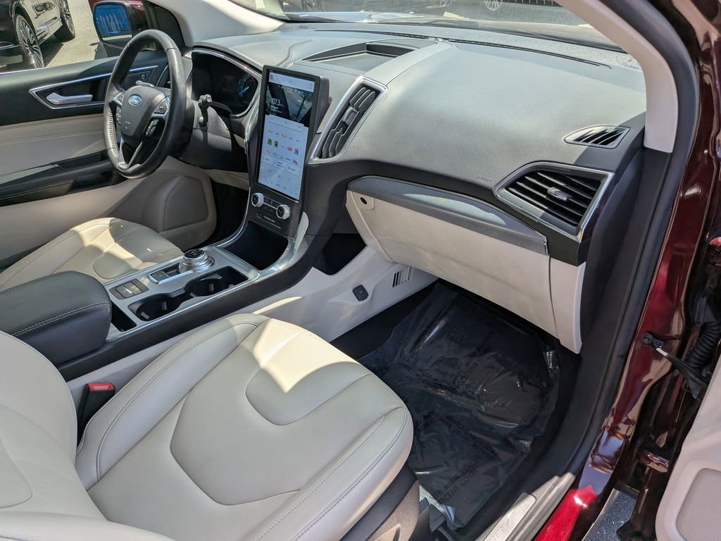 Certified 2021 Ford Edge Titanium FWD image 16