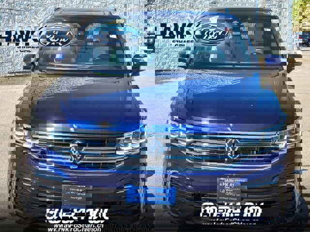 Used 2022 Volkswagen Tiguan SEL R-Line image 4