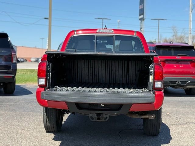Used 2020 Toyota Tacoma SR AWD/4WD image 39