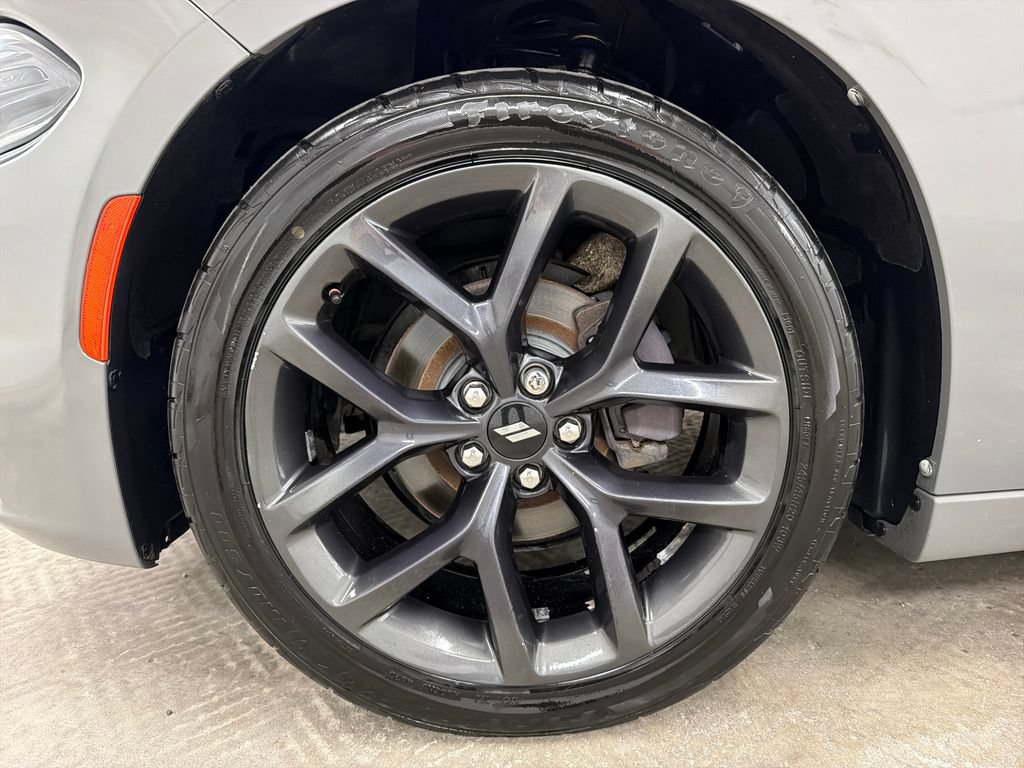 Used 2019 Dodge Charger SXT w/ Blacktop Package RWD image 13