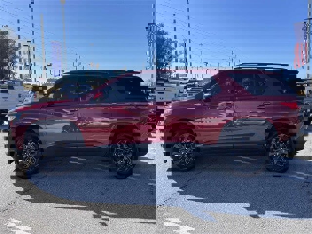 Used 2021 Chevrolet Traverse RS image 28