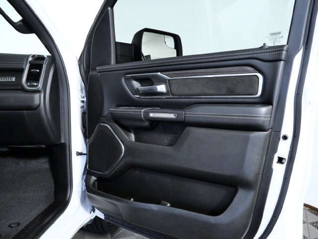 Used 2025 RAM 1500 Laramie w/ Sport Appearance Package AWD/4WD image 11