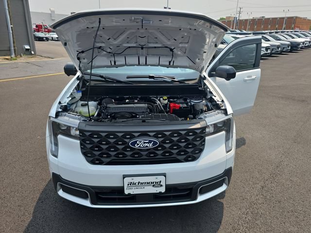 Certified 2025 Ford Maverick Lariat w/ 4K Tow Package AWD/4WD image 25