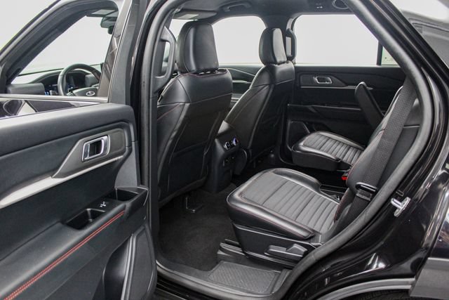 Certified 2025 Ford Explorer ST-Line AWD/4WD image 16