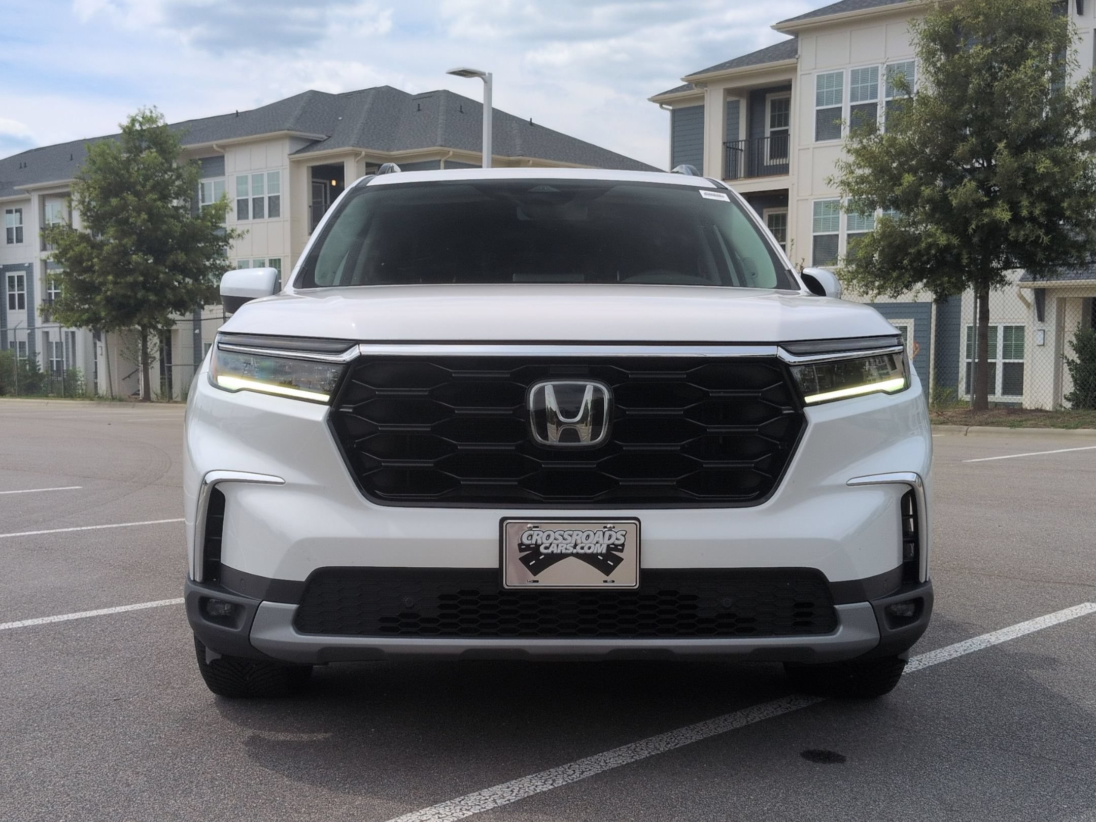 Used 2024 Honda Pilot Touring image 9