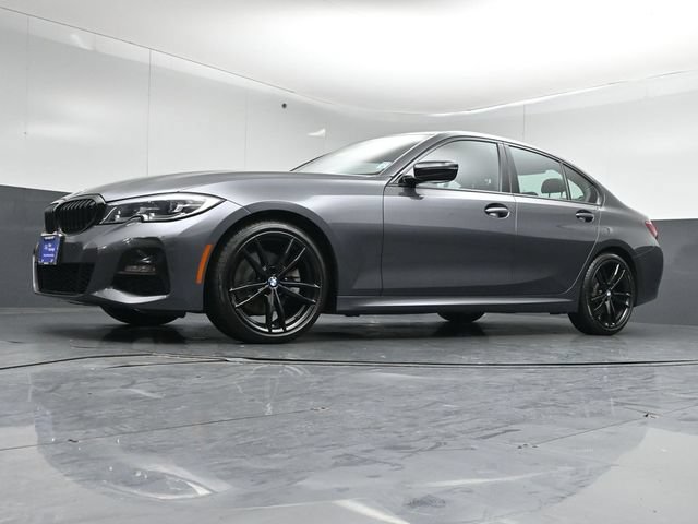 Used 2021 BMW 330i xDrive Sedan w/ M Sport Package AWD/4WD image 39