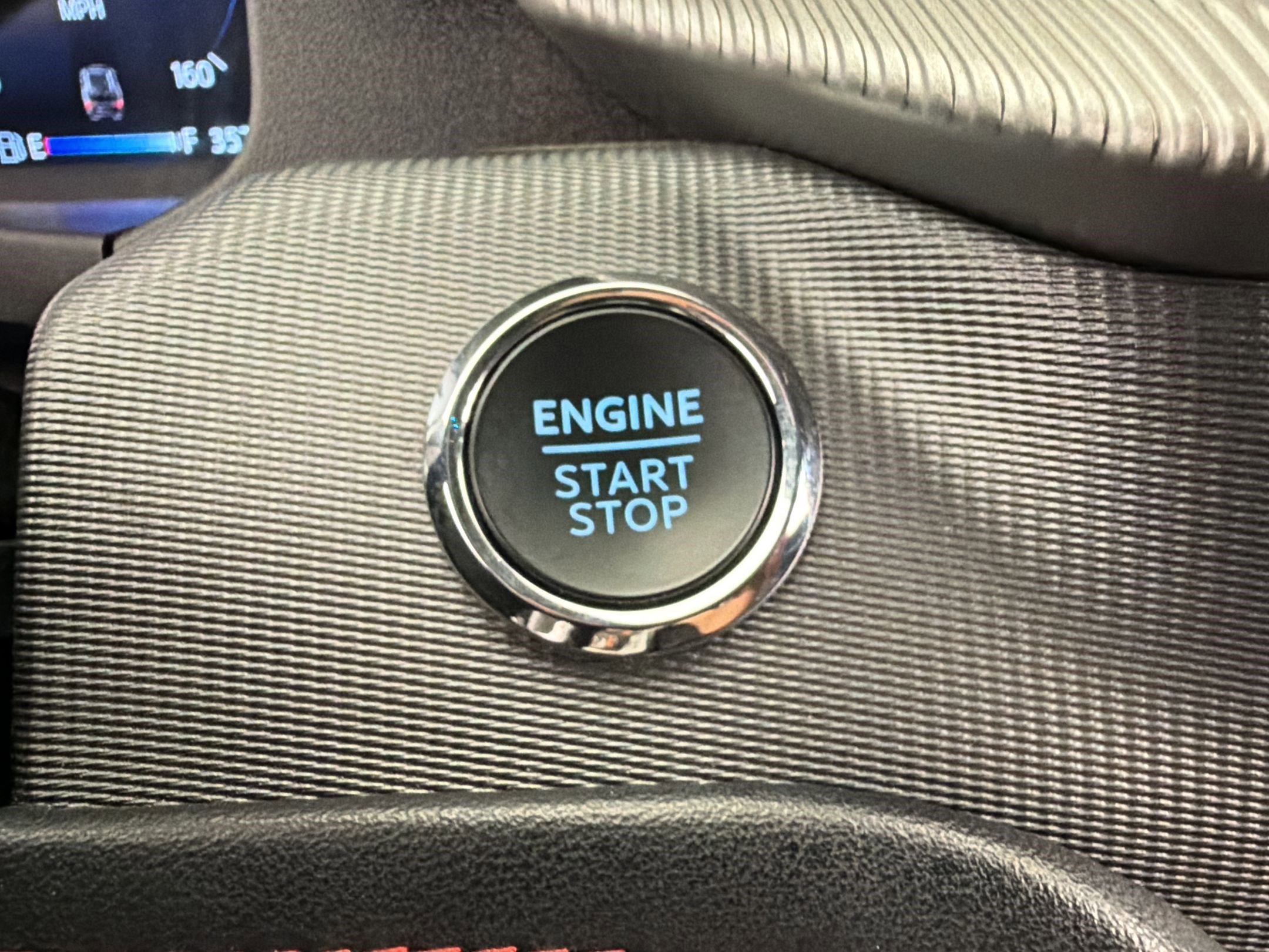 Certified 2025 Ford Explorer ST-Line w/ ST-Line Street Pack image 24