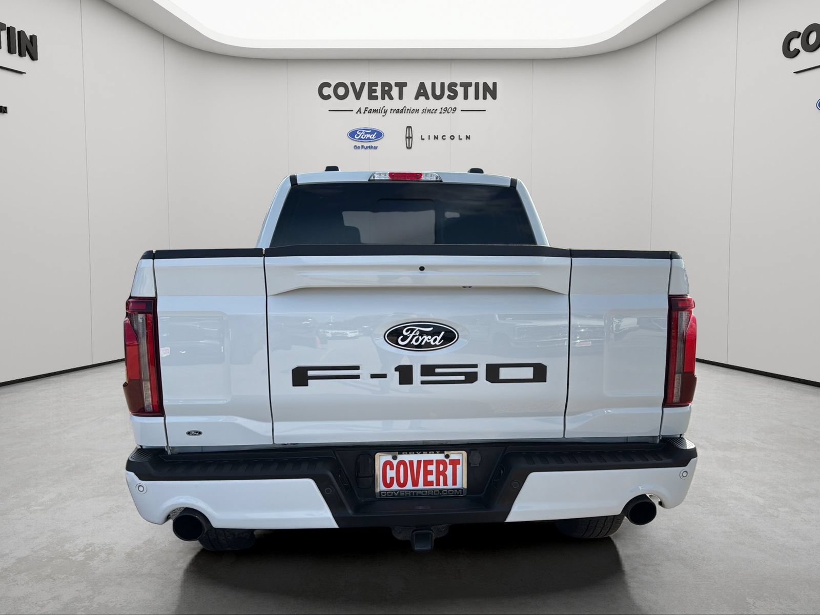 Certified 2024 Ford F150 Lariat w/ Bed Utility Package AWD/4WD image 4