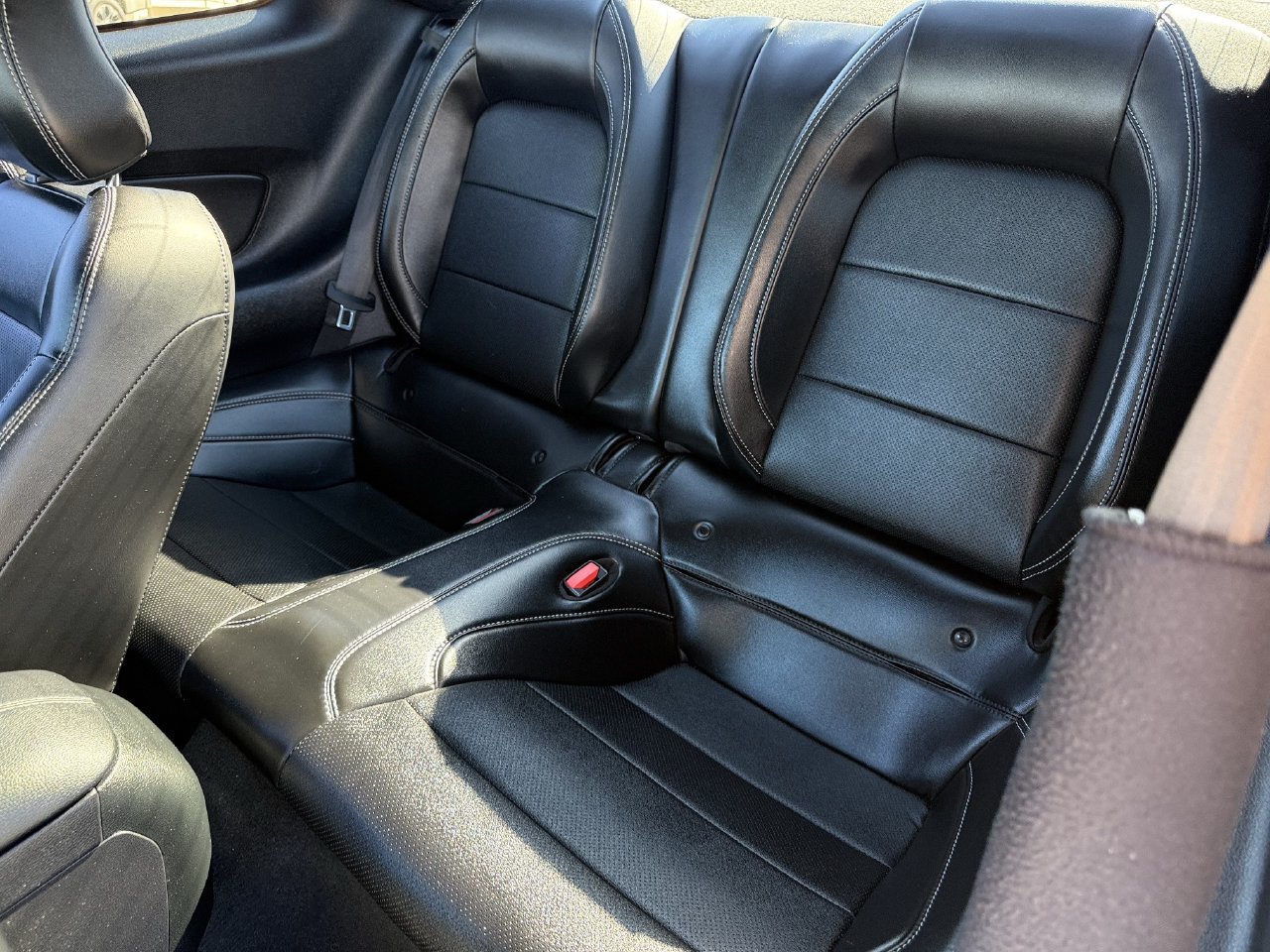 Certified 2022 Ford Mustang GT Premium RWD image 27