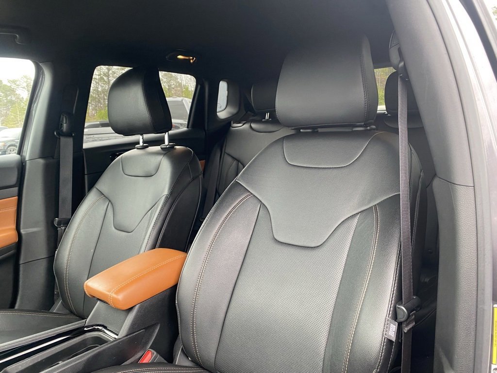 Used 2024 Jeep Compass Limited w/ Elite Group image 11