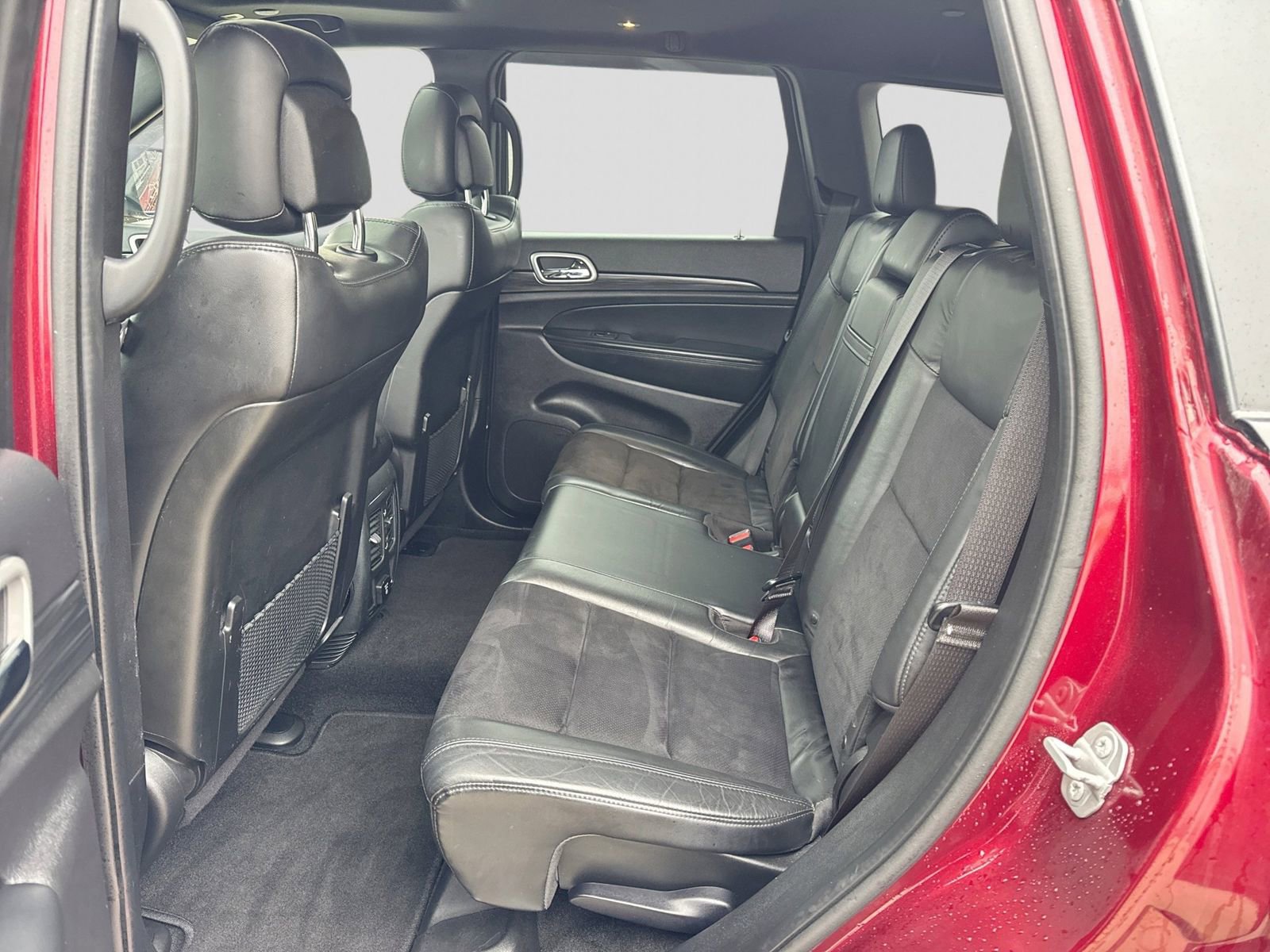 Used 2022 Jeep Grand Cherokee Altitude image 5