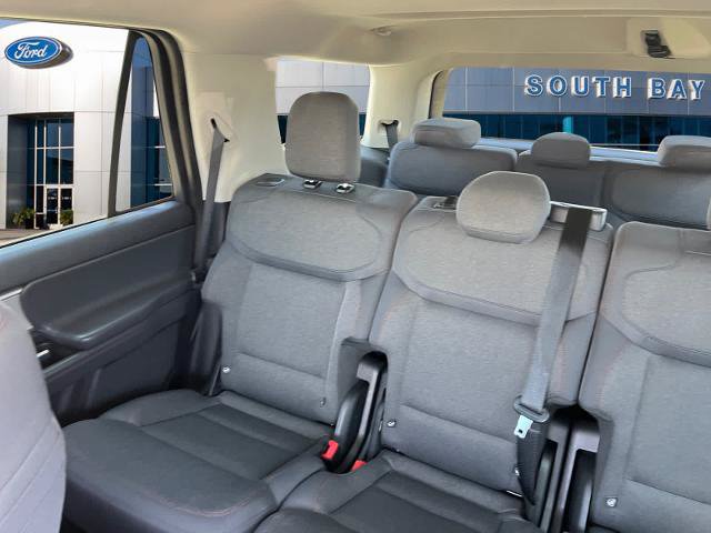 Certified 2025 Ford Expedition Active RWD image 13