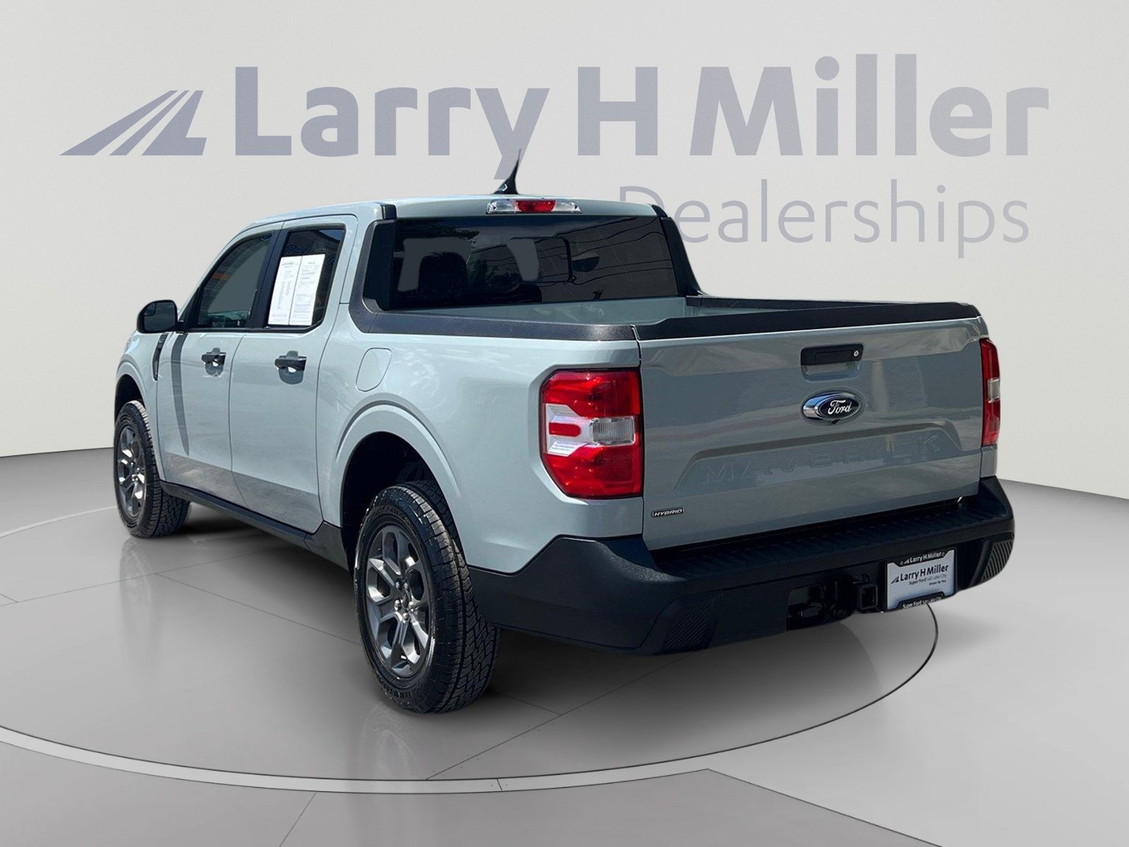Certified 2023 Ford Maverick XLT FWD image 3