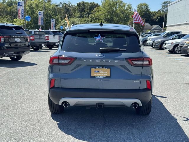 Certified 2023 Ford Escape SE w/ PHEV Premium Package FWD image 3