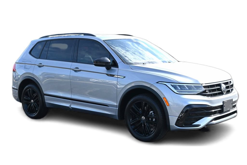 Used 2022 Volkswagen Tiguan SE R-Line AWD/4WD image 3