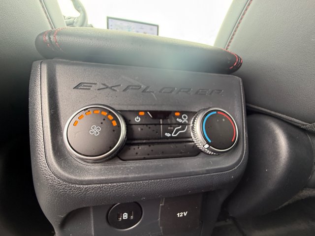 Certified 2025 Ford Explorer ST-Line AWD/4WD image 25