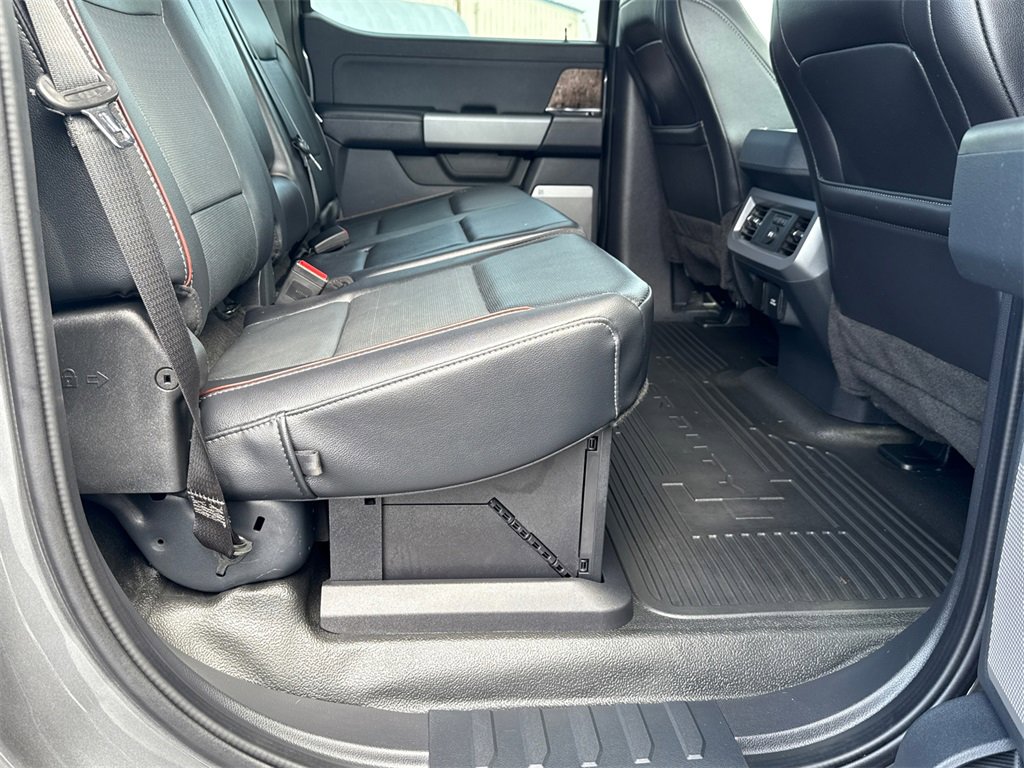 Certified 2024 Ford F250 Lariat w/ Chrome Package image 15