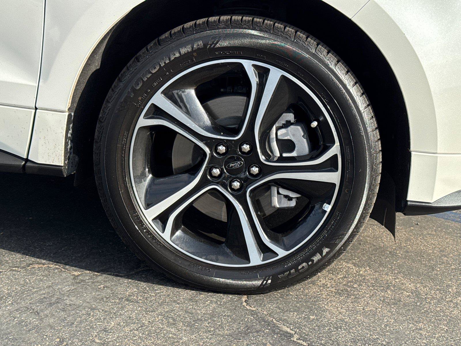 Certified 2023 Ford Edge ST AWD/4WD image 6
