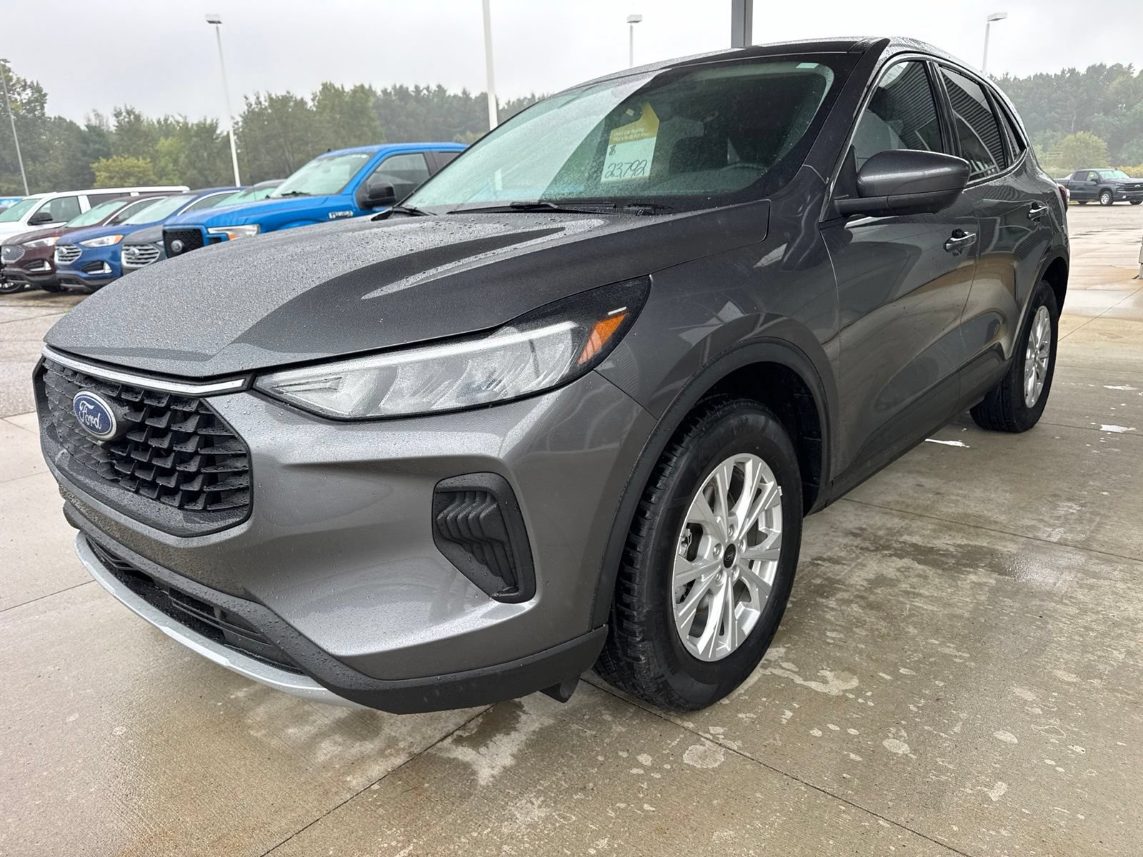 Certified 2023 Ford Escape Active w/ Tech Pack #2 AWD/4WD image 3