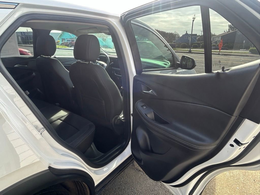 Used 2024 Buick Encore GX Preferred FWD image 28