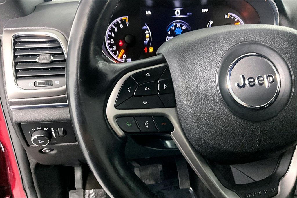 Used 2018 Jeep Grand Cherokee Limited AWD/4WD image 18
