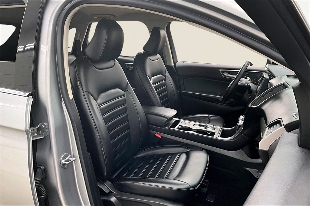 Certified 2023 Ford Edge SEL image 9