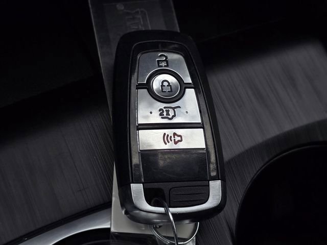 Certified 2025 Ford Escape ST-Line AWD/4WD image 37