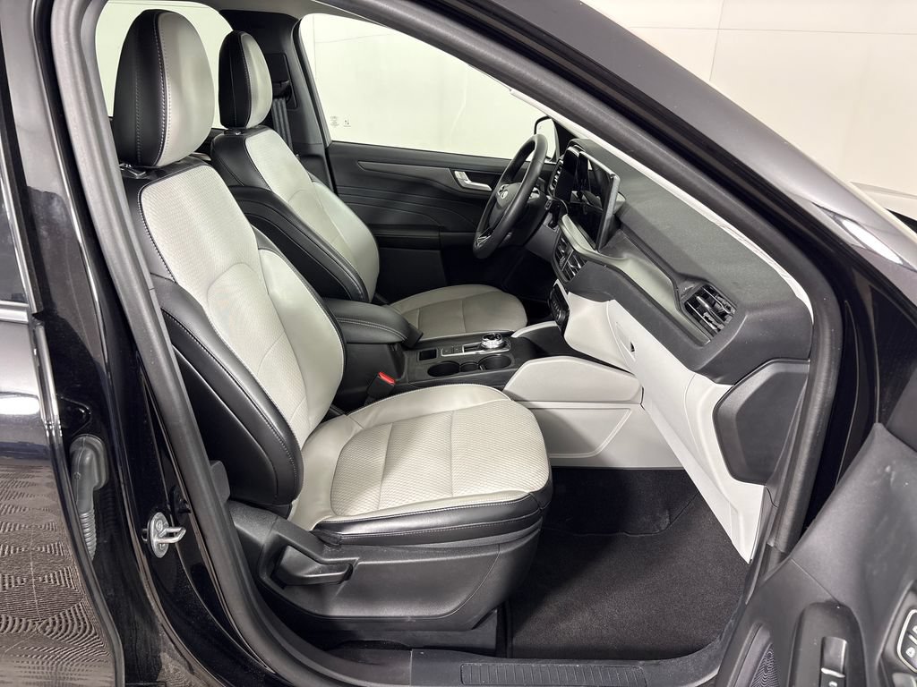 Certified 2023 Ford Escape SE FWD image 7