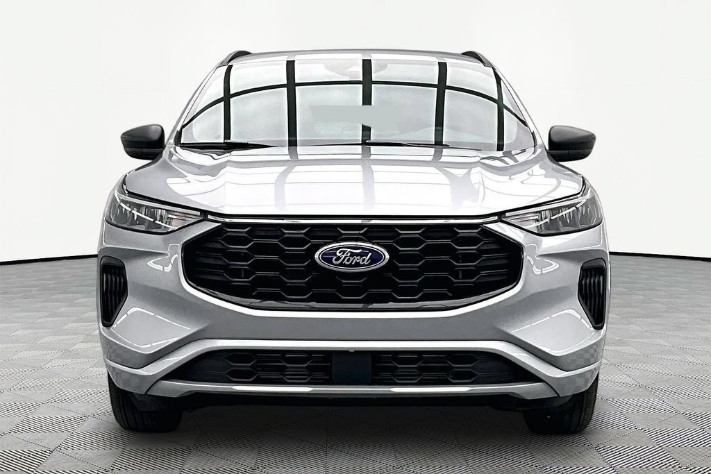 Certified 2024 Ford Escape ST-Line w/ Tech Pack #1 AWD/4WD image 3