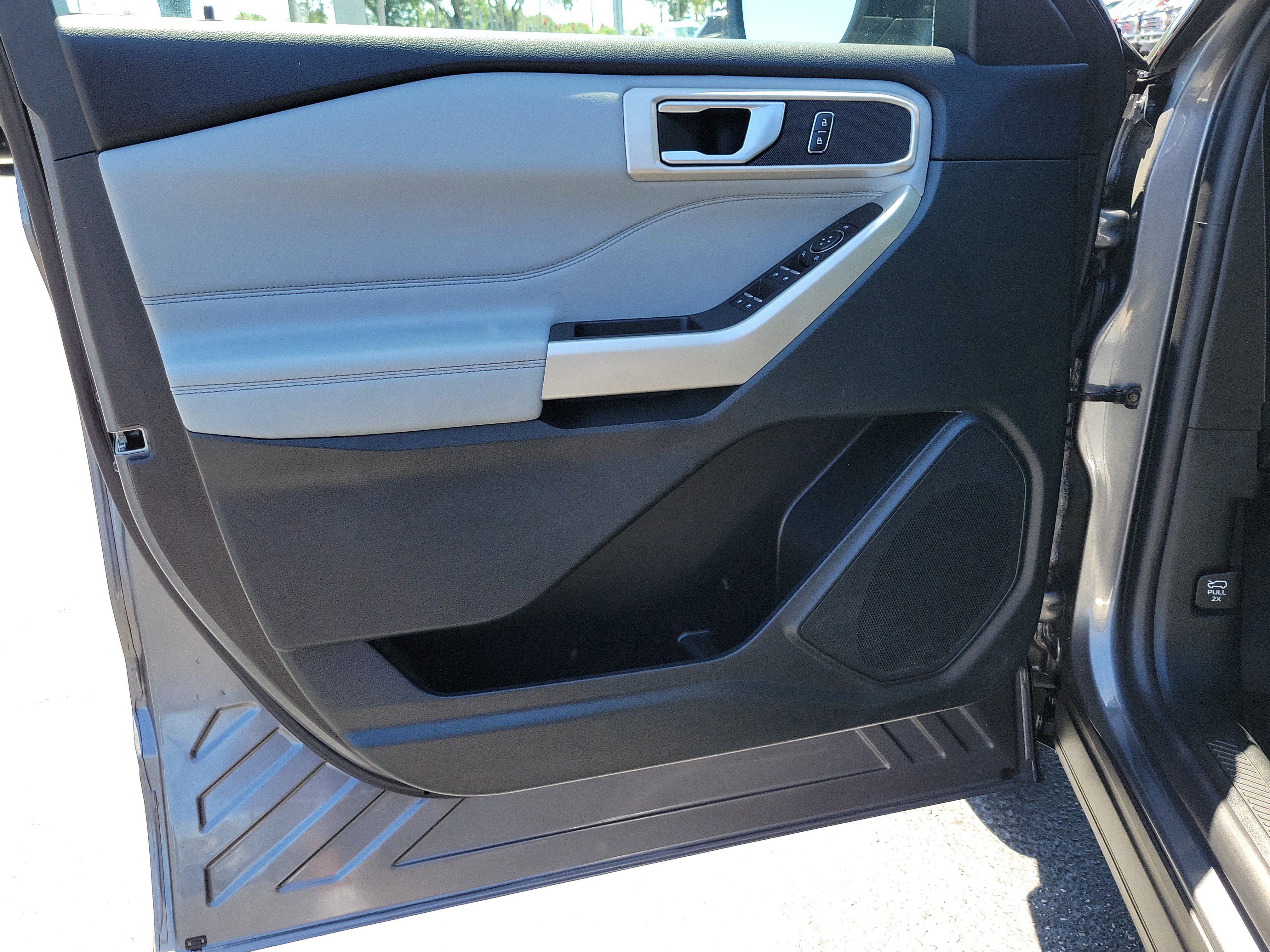 Certified 2023 Ford Explorer XLT w/ Equipment Group 202A image 20