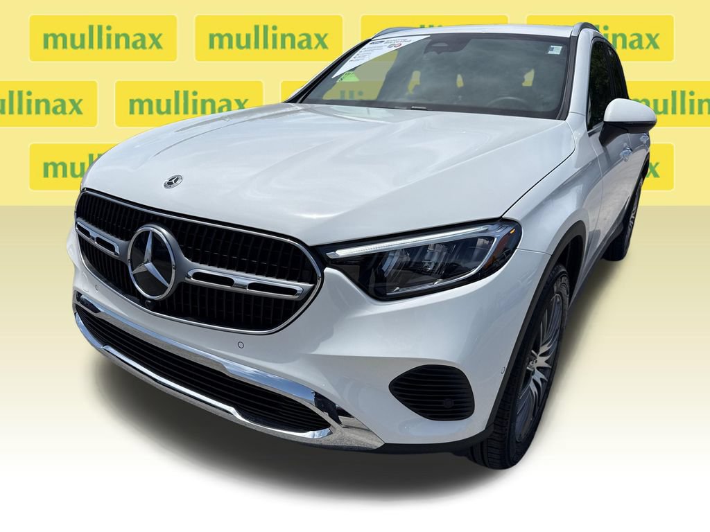 Used 2025 Mercedes-Benz GLC 300 image 10