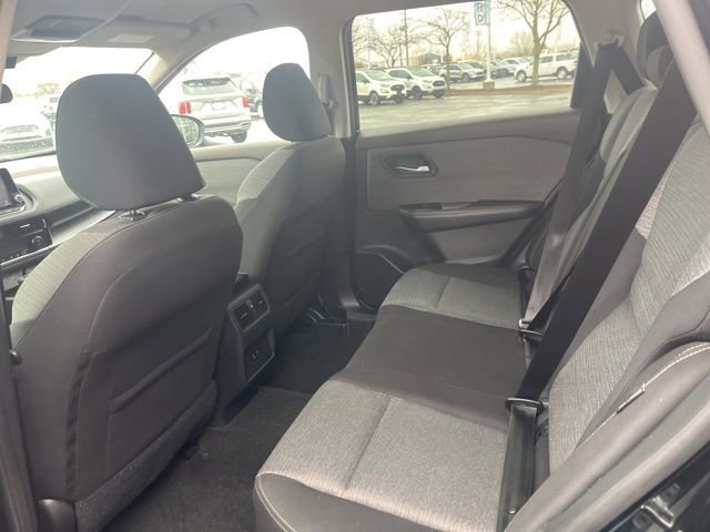 Used 2022 Nissan Rogue SV image 14