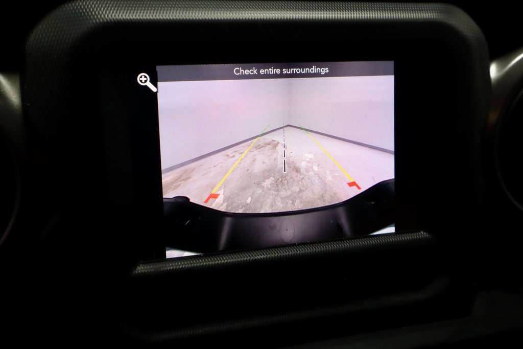 Used 2023 Jeep Gladiator Sport image 2