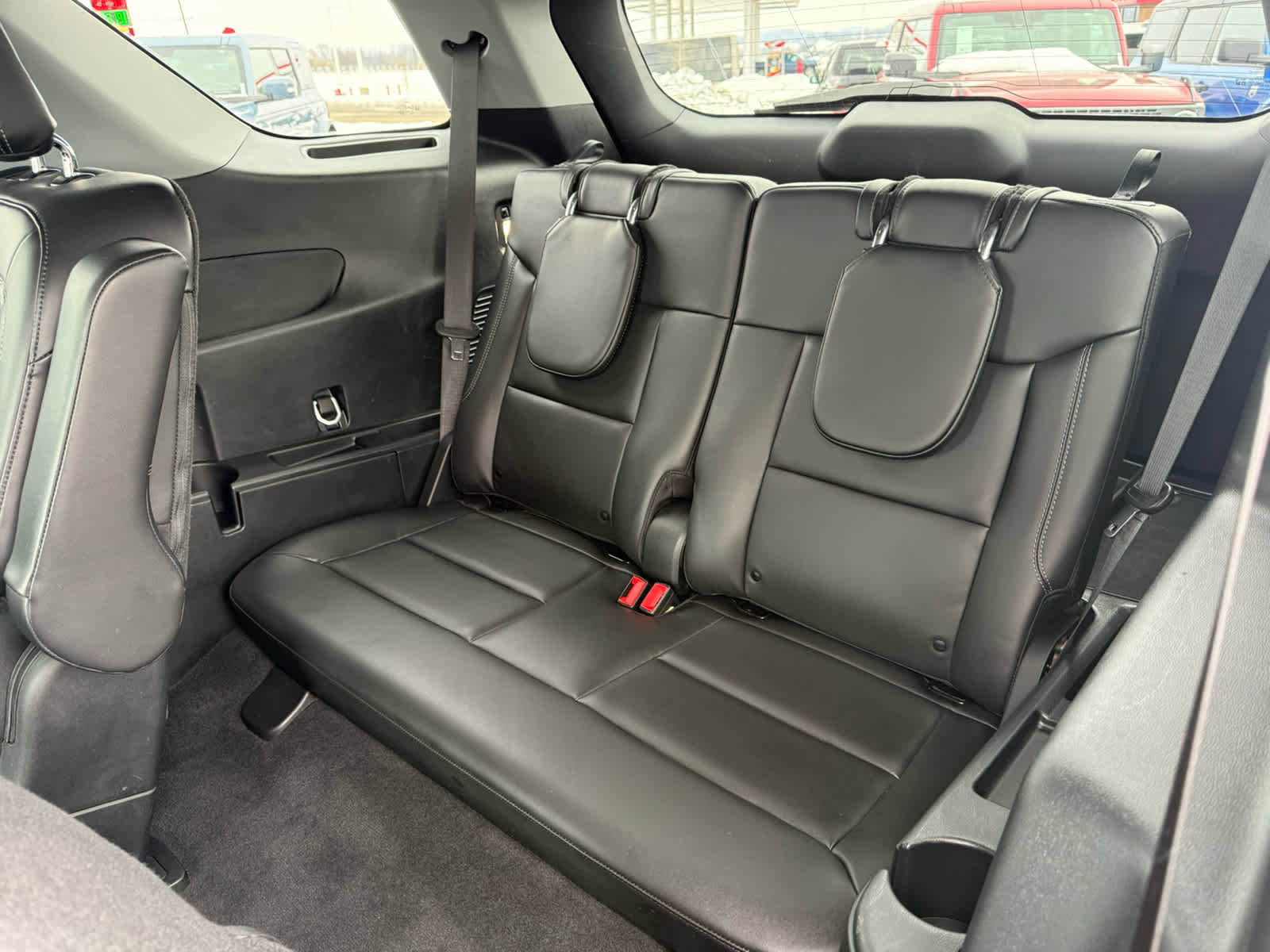 Certified 2023 Ford Explorer XLT w/ Equipment Group 202A image 14