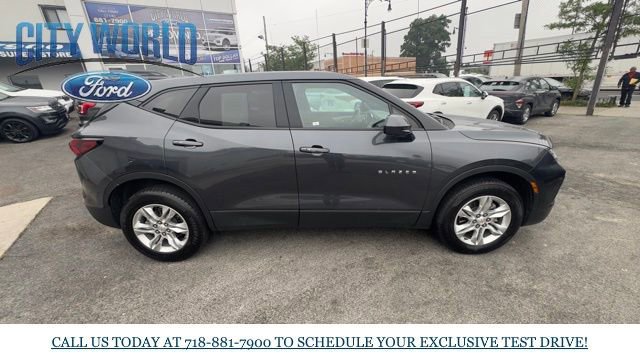 Used 2022 Chevrolet Blazer LT image 2