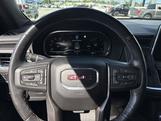 Used 2022 GMC Yukon AT4 w/ Technology Package AWD/4WD image 30