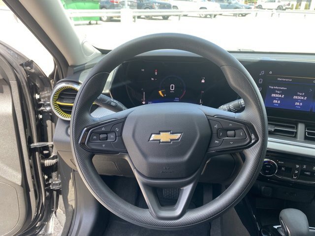 Used 2024 Chevrolet Trax LT FWD image 14