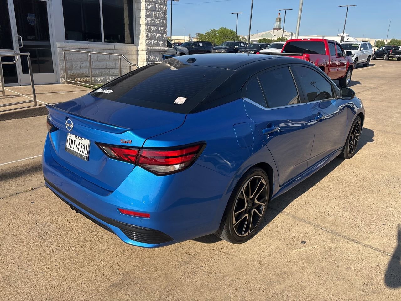 Used 2024 Nissan Sentra SR w/ SR Premium Package image 3