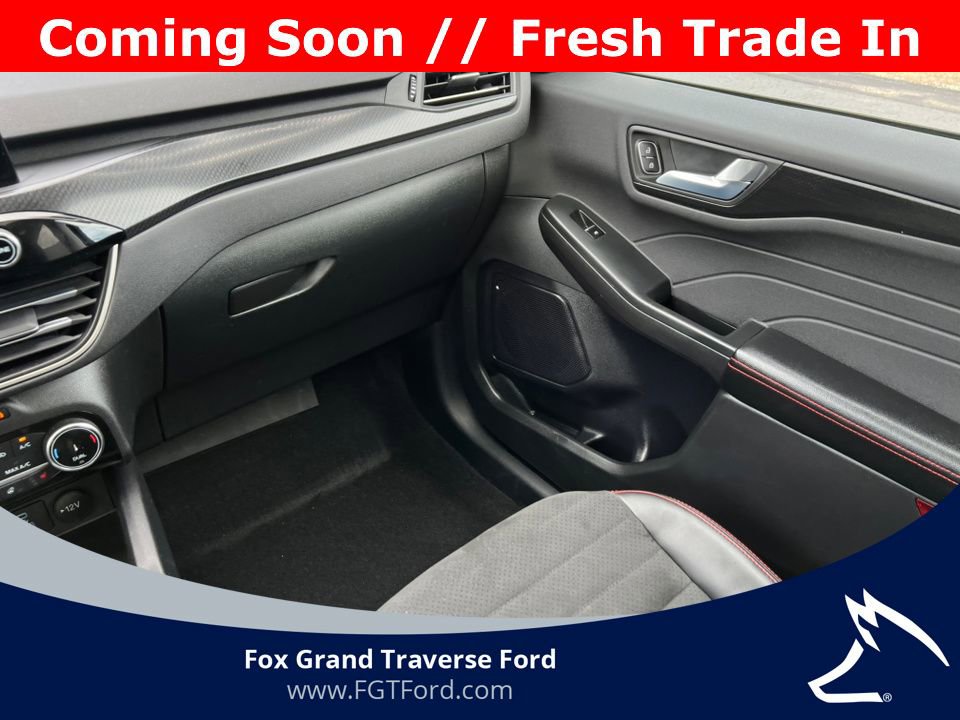 Certified 2022 Ford Escape SEL w/ SEL Stealth AWD Package image 31