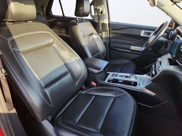 Certified 2023 Ford Explorer XLT w/ Equipment Group 202A RWD image 25