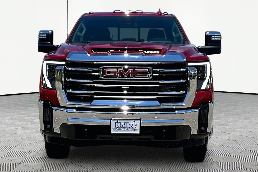 Used 2025 GMC Sierra 3500 SLT w/ SLT Premium Package AWD/4WD image 3