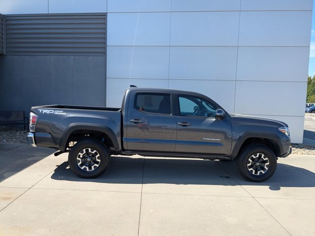 Used 2023 Toyota Tacoma TRD Off-Road image 6