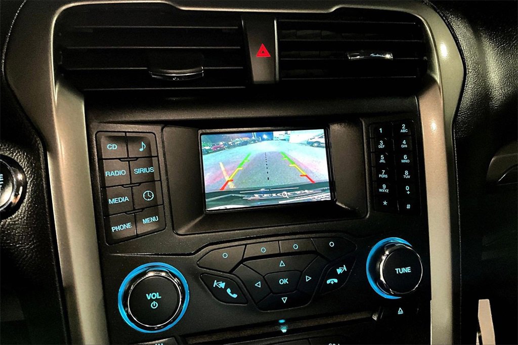 Certified 2017 Ford Fusion SE w/ Equipment Group 601A image 20